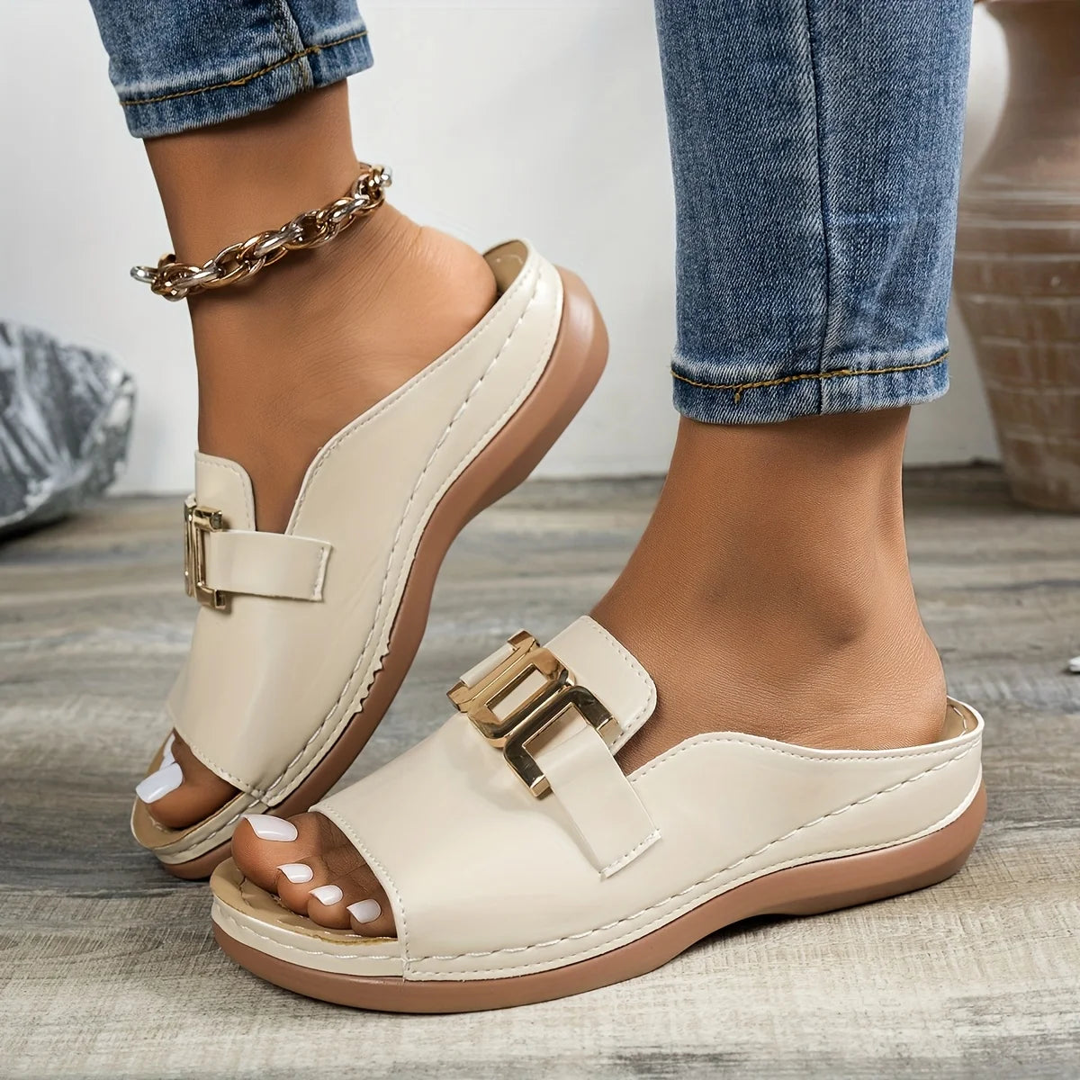 Buckle Fish-Mouth Platform Sandals